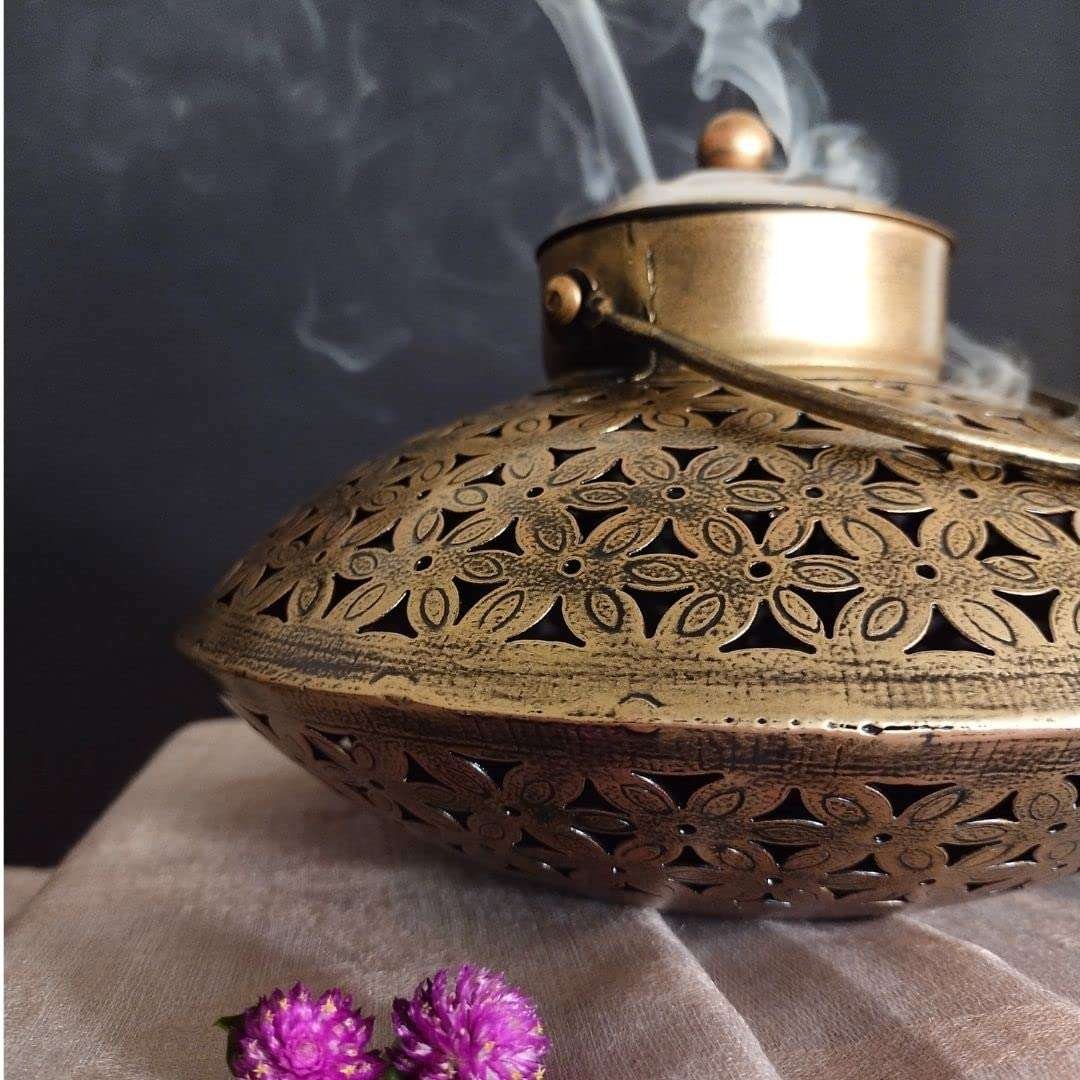 Brass Incense Burner with Smoke – Saumic Craft Gallery