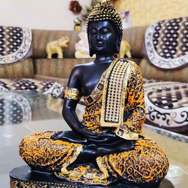 Beautiful Sitting Buddha Idol Statue