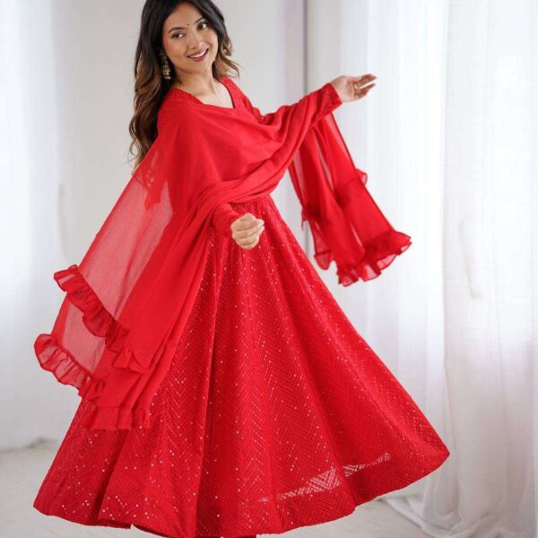 Womens Pure Romansilk Chanderi Embroidered Anarkali Kurti With Dupatta & Pant Set