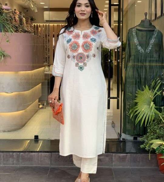 Women's Pure Cotton Embroidery Floral Printed Straight Coo-rd Set Kurti with Pant (White)