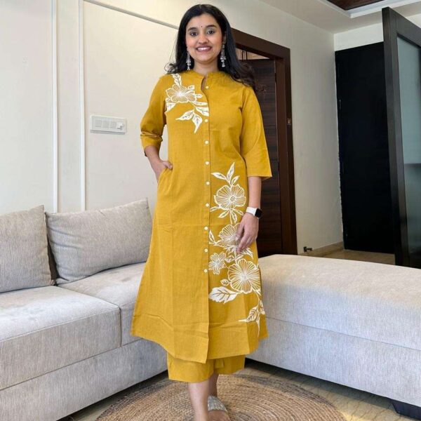 Women's Cotton Floral Printed Straight Kurti With Pant Set