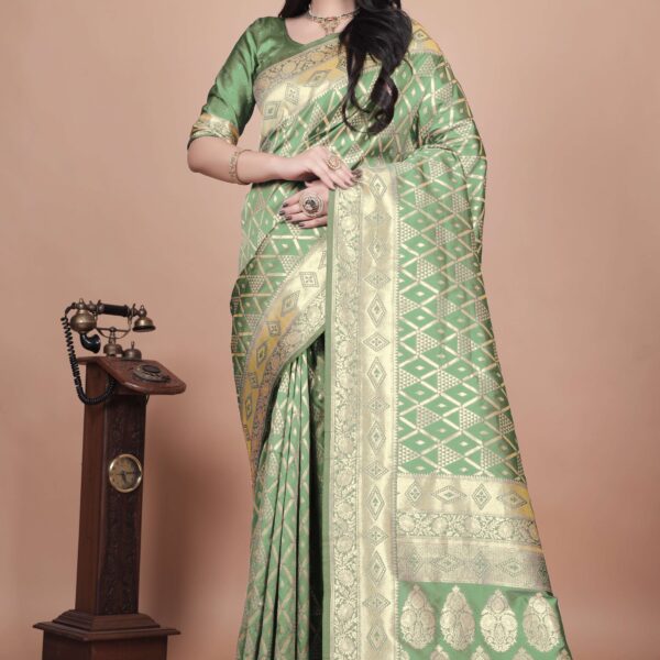 Emerald Green Banarasi Silk Saree with Silver Zari | Geometric & Floral Design | Wedding, Festive & Traditional Wear