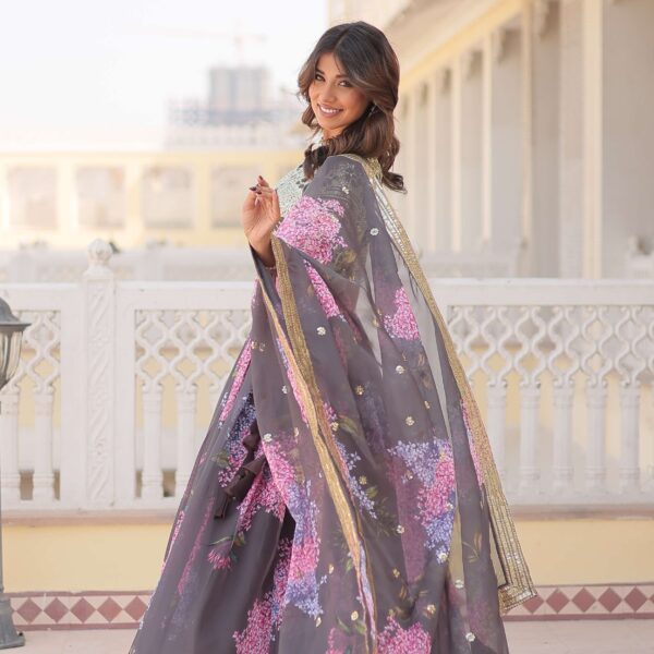 Digital Printed Russian Silk Lehenga Choli with Sequins Dupatta ?