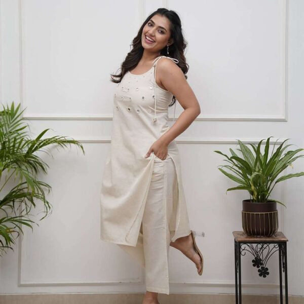 Women's Cotton Embroidery Sleeveless Kurti With Ankle length Pant Set