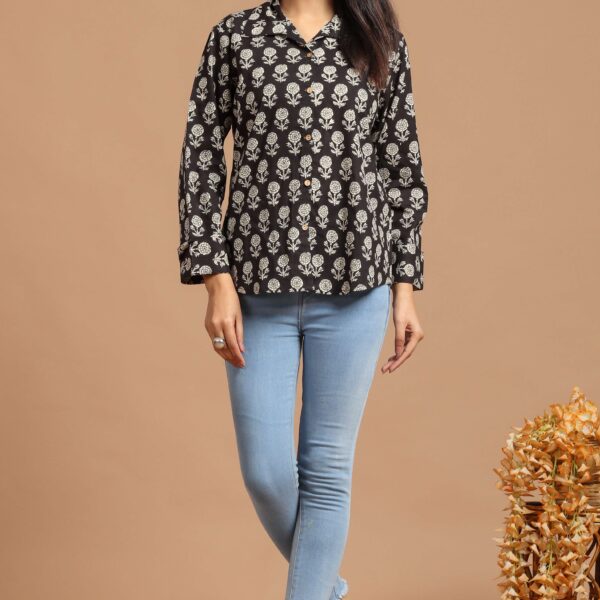 Black & White Printed Sleeveless Top for Women ? Trendy Casual Cotton Wear
