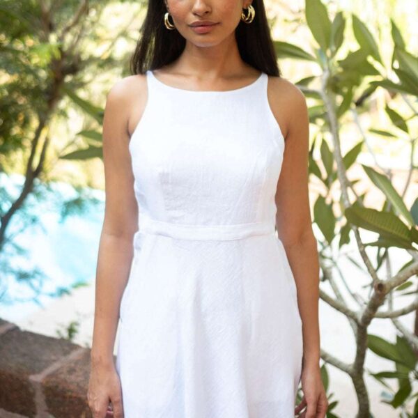 Women's Cotton Solid Pain Sleeveless Cutaway Midi Dress Midi Dress Stylish Western One Piece Casual Dress  ( White )