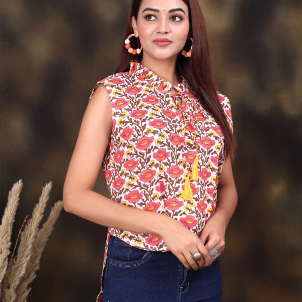 Floral Printed Sleeveless Cotton Top for Women ? Stylish Summer Casual Wear