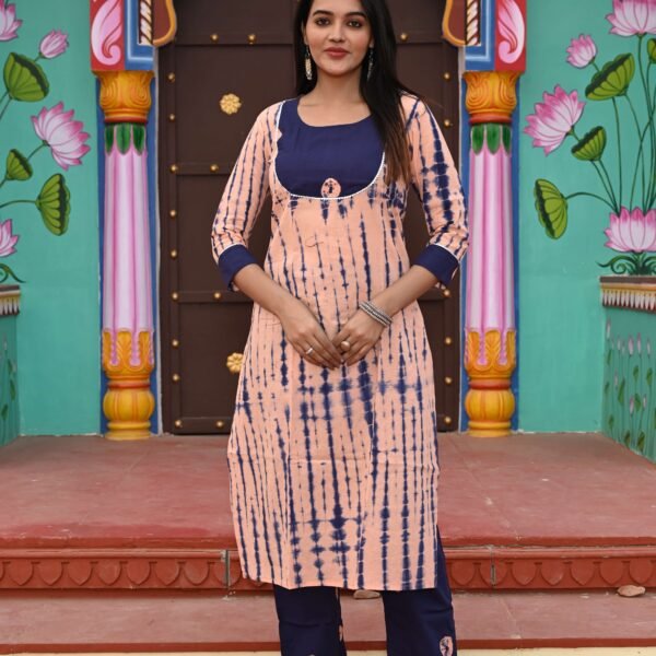 Women?s Peach Cotton Kurta Set with Pants