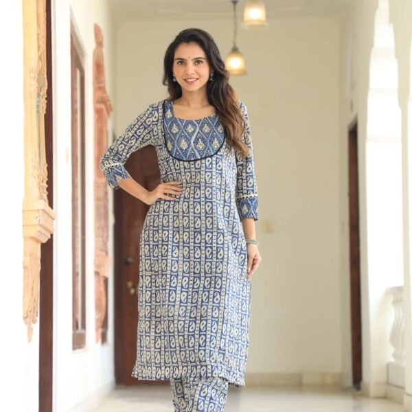 Women?s Blue Cotton Printed Kurta Set with Pants ? Elegant Ethnic Daily & Office Wear