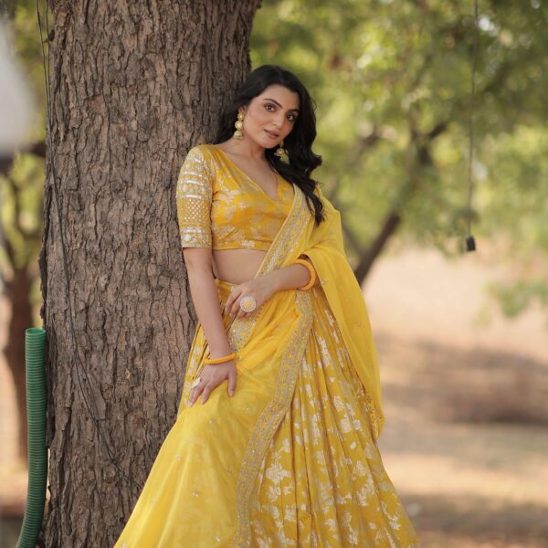 Designer Pure Viscose Jacquard Embroidered Lehenga Choli with Dupatta ?