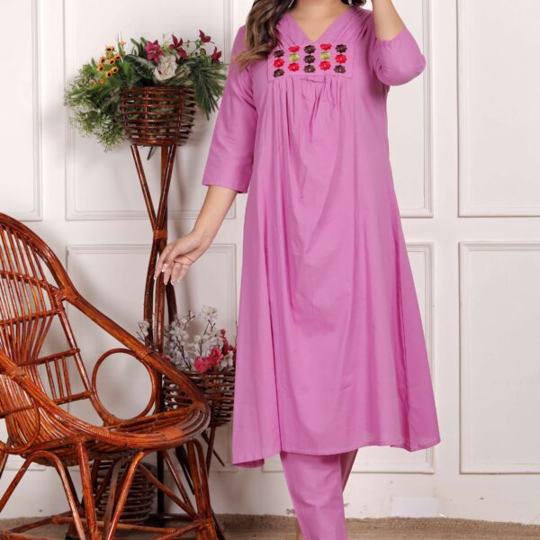 Women's Cotton Embroidered Anarkali Kurti With Pant (PINK)