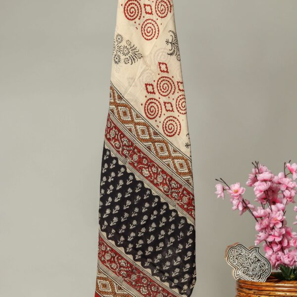 Women Pure Cotton Block Printed Dupatta Set