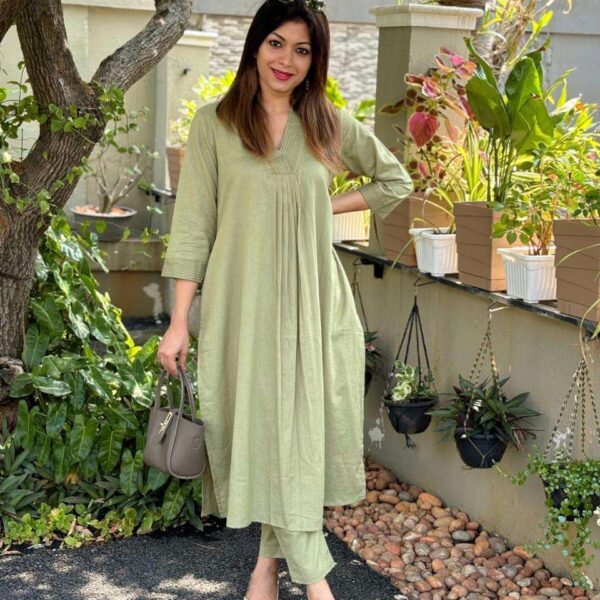 Women's Cotton Plain Coard set A-Line Straight Kurti With Pant