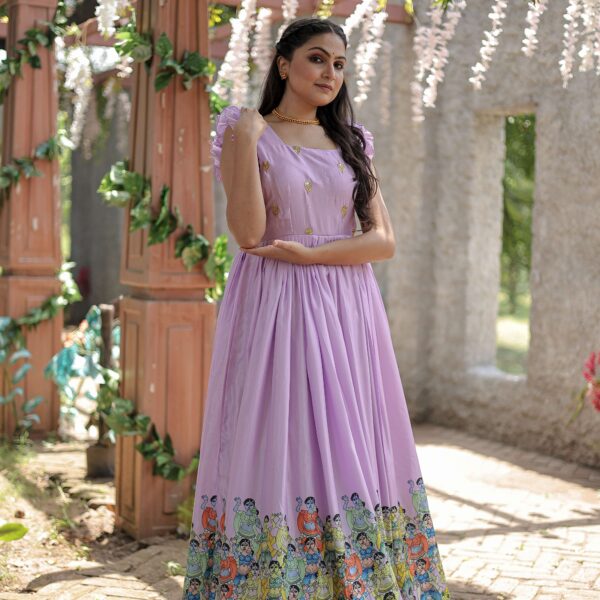 Purple Designer Dola Silk Printed Gown ? Sleeveless Fancy Square Neck Ready-to-Wear Dress