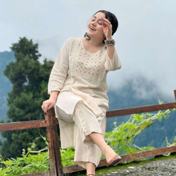 Women's Cotton Chanderi Print Straight Kurti with Pant